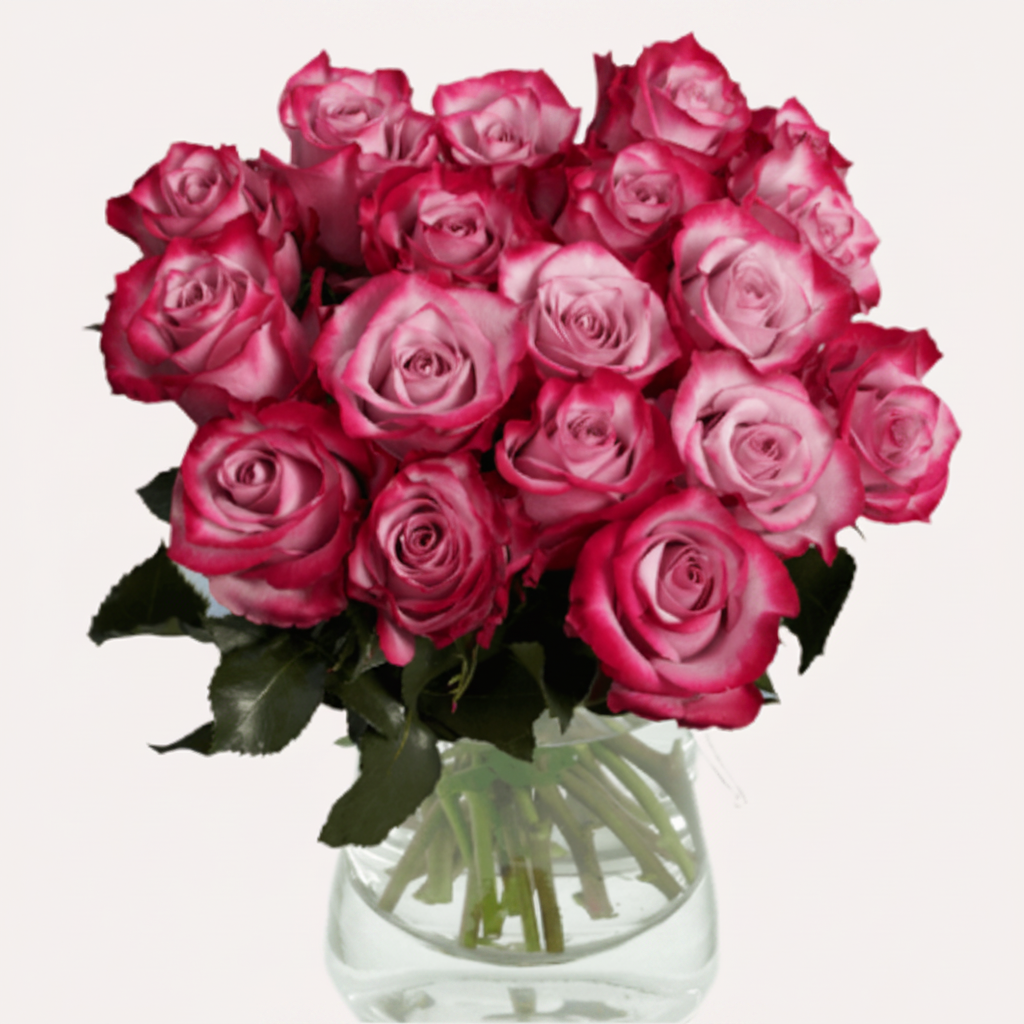 Sweet lavender rose bouquet in a clear glass vase